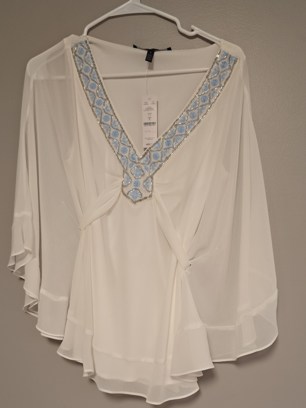 White House Black Market White Tunic with Light Blue Beaded V-Neck